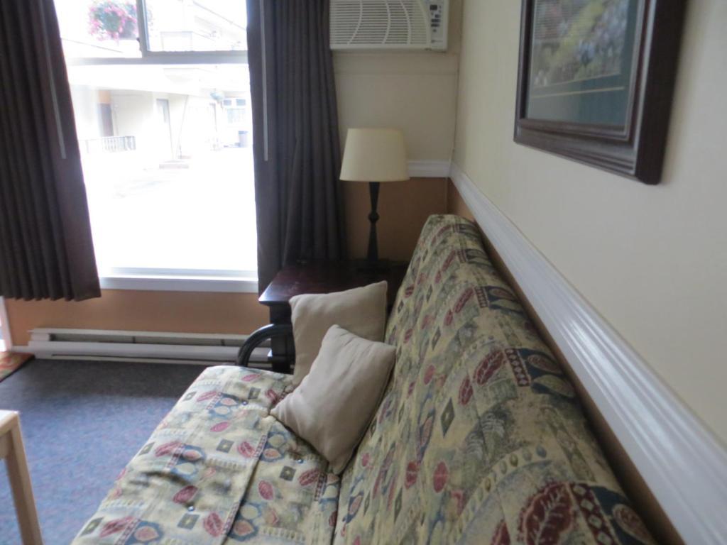 הריסון הוט ספרינגס Harrison Village Motel חדר תמונה