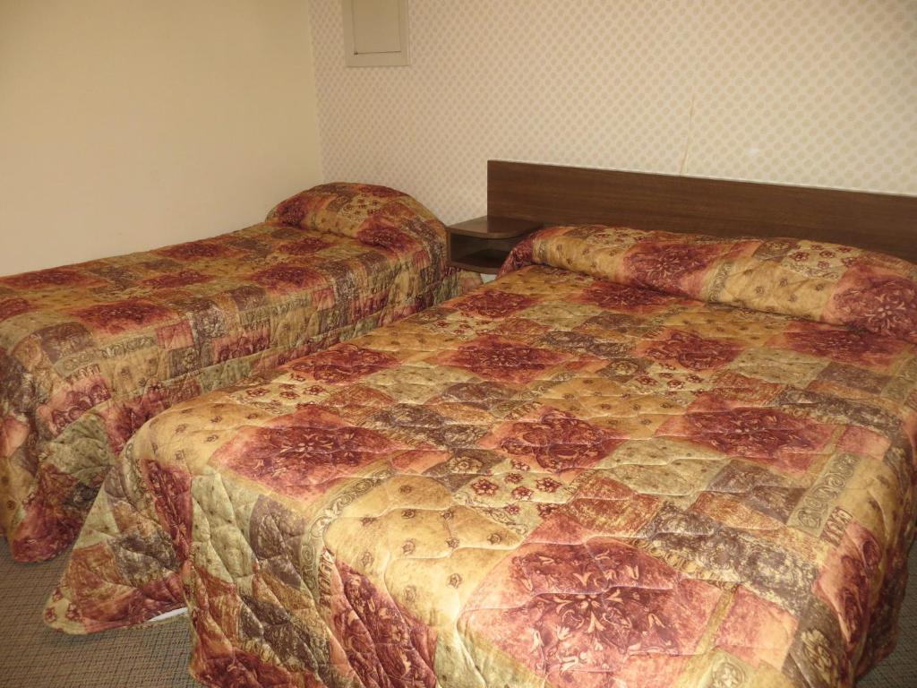 הריסון הוט ספרינגס Harrison Village Motel חדר תמונה